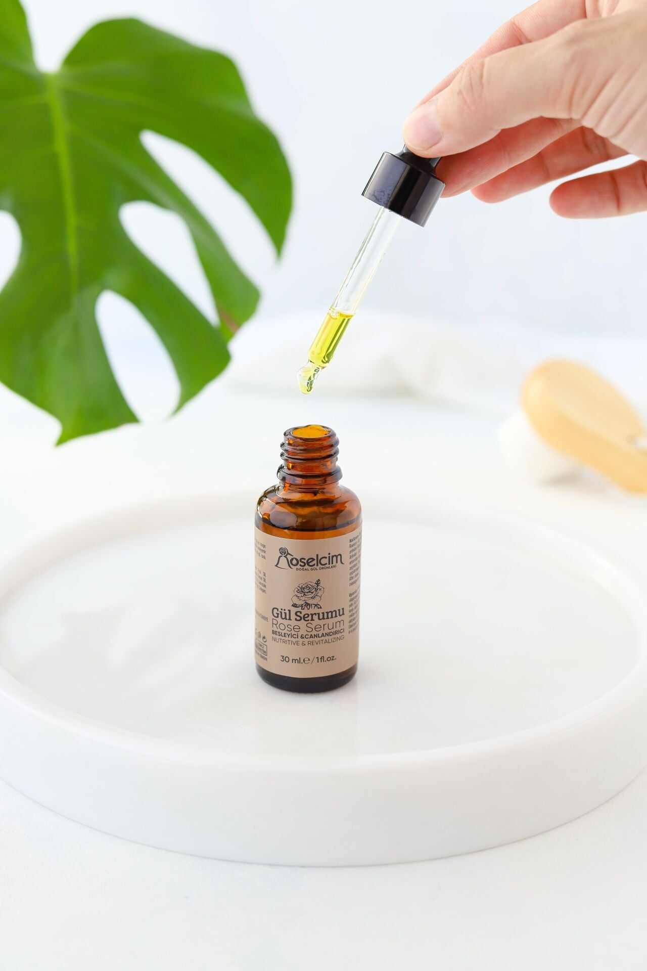 Besleyici Ve Canlandırıcı Gül Serumu (30 ml)